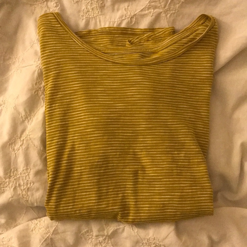 yellow and white striped old navy t-shirt